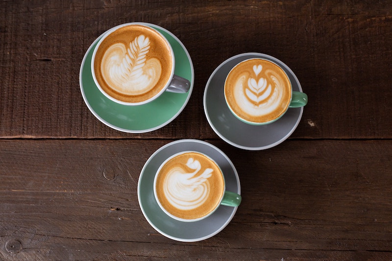 figure base latte art