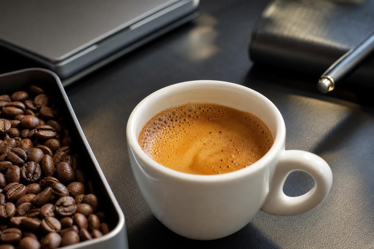 découvrez les meilleures machines à café adaptées aux besoins d'une équipe de 30 à 50 personnes pour garantir café de qualité, efficacité et convivialité au bureau.